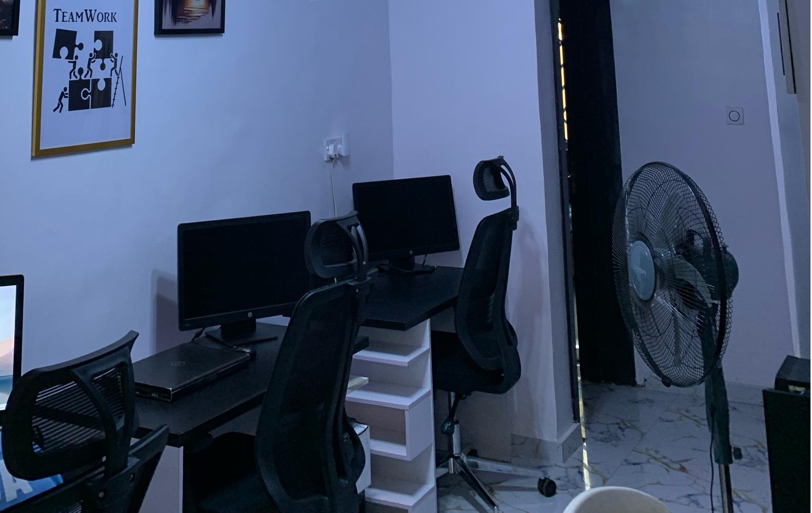 SafeEdge Office Space